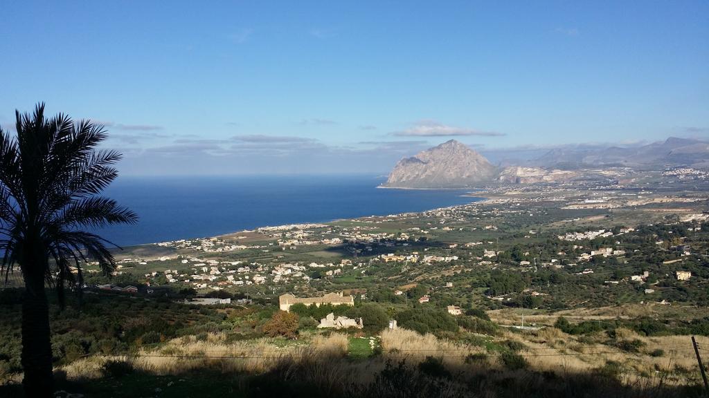Sole E Fiori Di Sicilia Lejlighed Valderice Eksteriør billede
